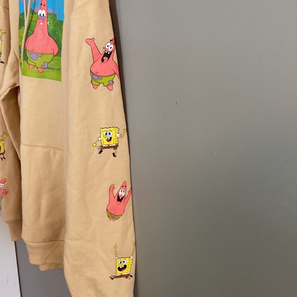 SpongeBob hoodie from Nickelodeon, size large - Picture 3 of 4